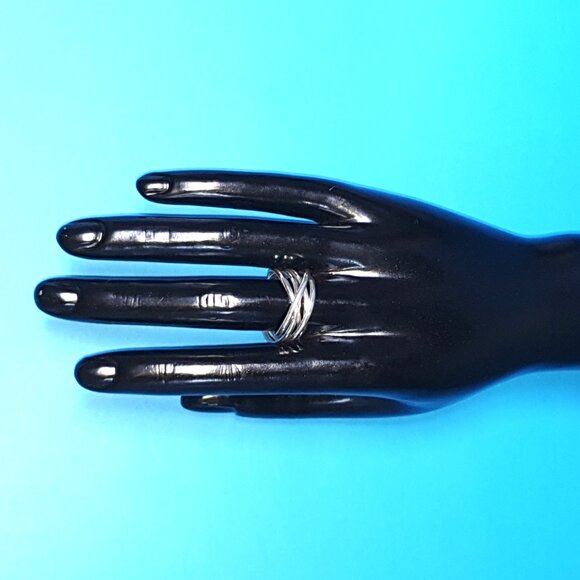 Elegant Vintage 925 Sterling Silver Interlocking 5-Band Ring – Size 9.5 – 5.75g - Picture 3 of 14